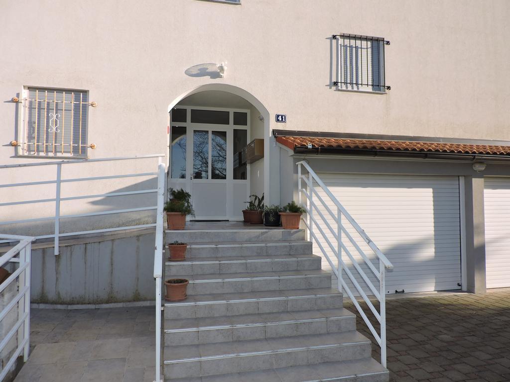 Apartman Legin Fažana Zewnętrze zdjęcie